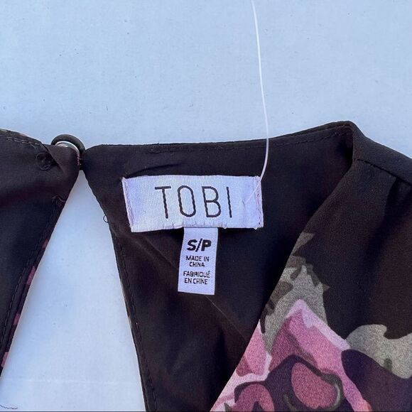 Tobi Floral Romper Lovely Roses Black and Purple Size S - Picture 4 of 9